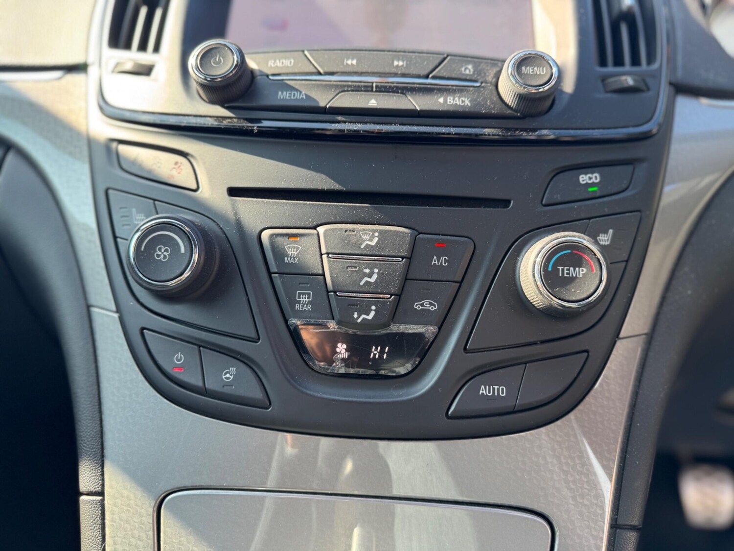 Used Vauxhall Insignia 2015 for sale - 77934206: Photo 26