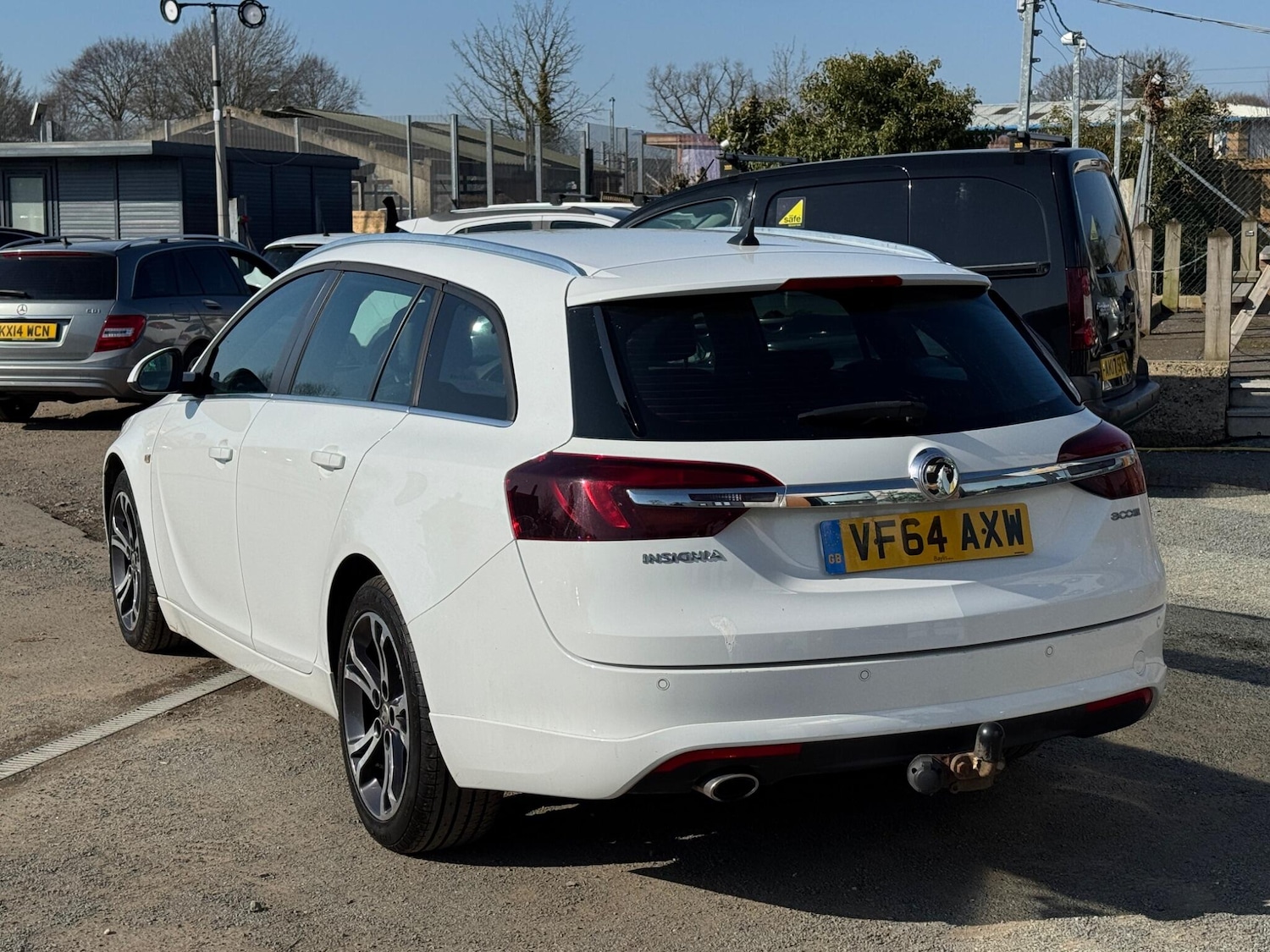 Used Vauxhall Insignia 2015 for sale - 77934206: Photo 3