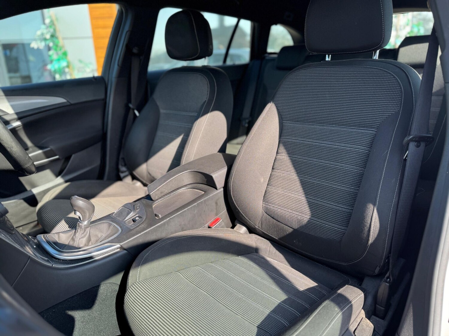 Used Vauxhall Insignia 2015 for sale - 77934206: Photo 9