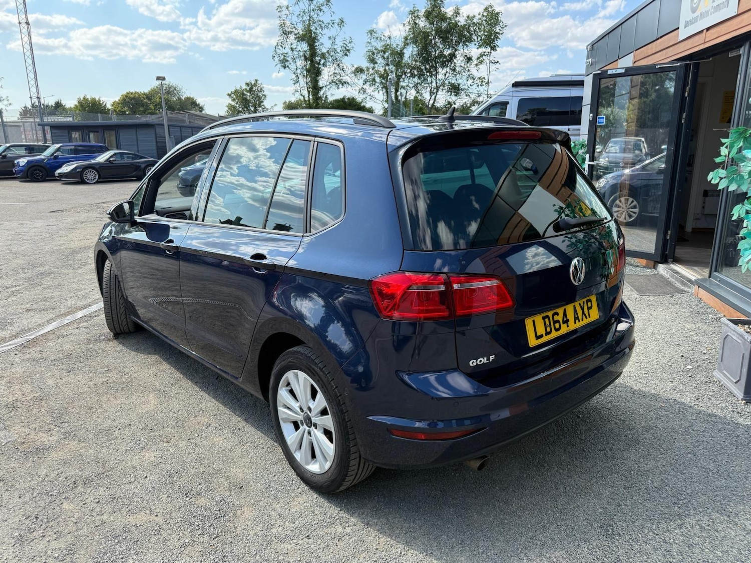 Used Volkswagen Golf SV 2014 for sale - 76457577: Photo 4