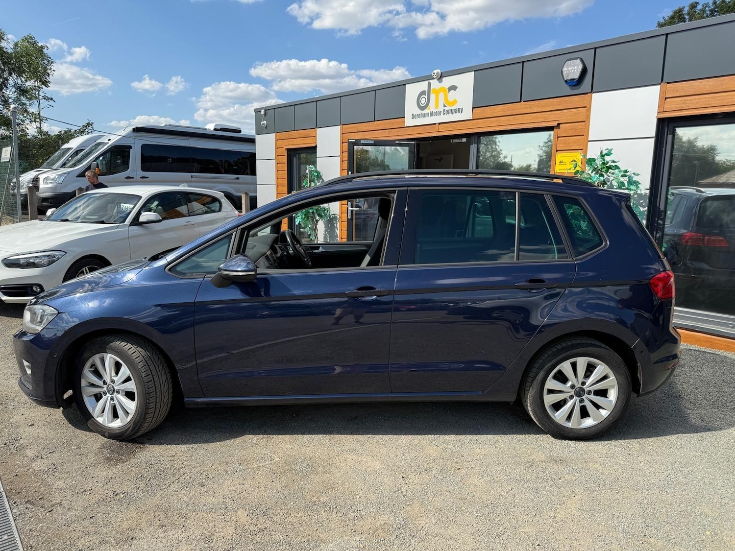 Used Volkswagen Golf SV 2014 for sale - 76457577: Photo 5