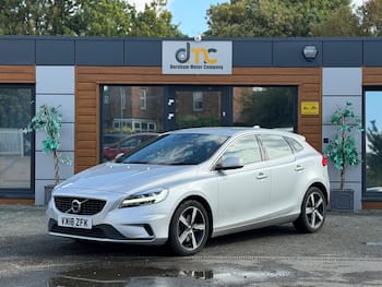Used Volvo V40 2018 for sale - 79475372: Photo