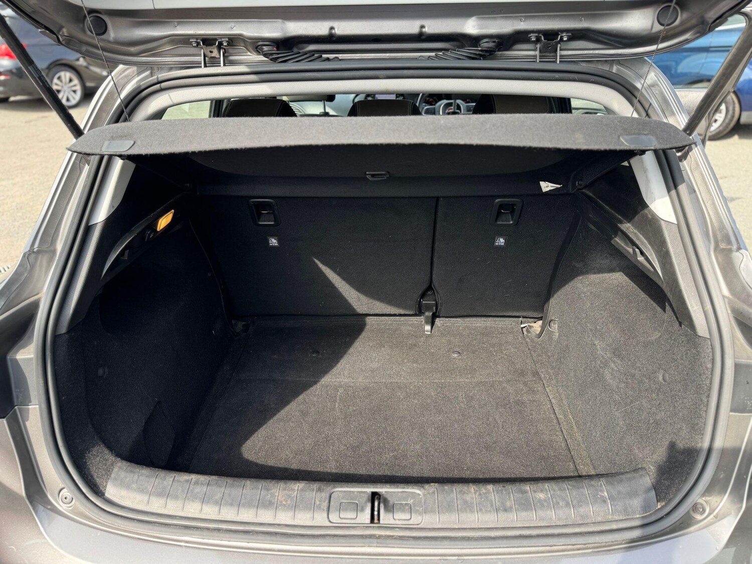 Vehicle 28