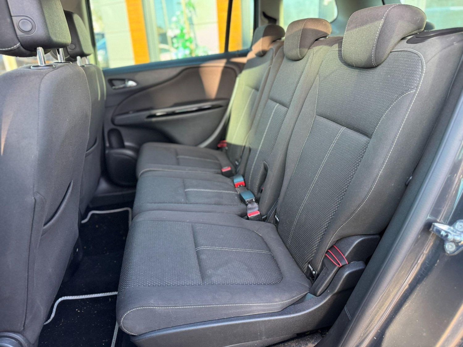 Used Vauxhall Zafira Tourer 2015 for sale - 76801482: Photo 13