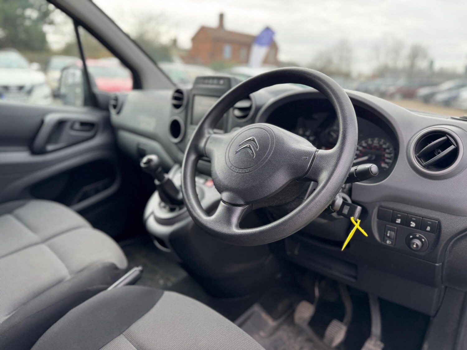 Used Citroen Berlingo 2017 for sale - 77934160: Photo 8