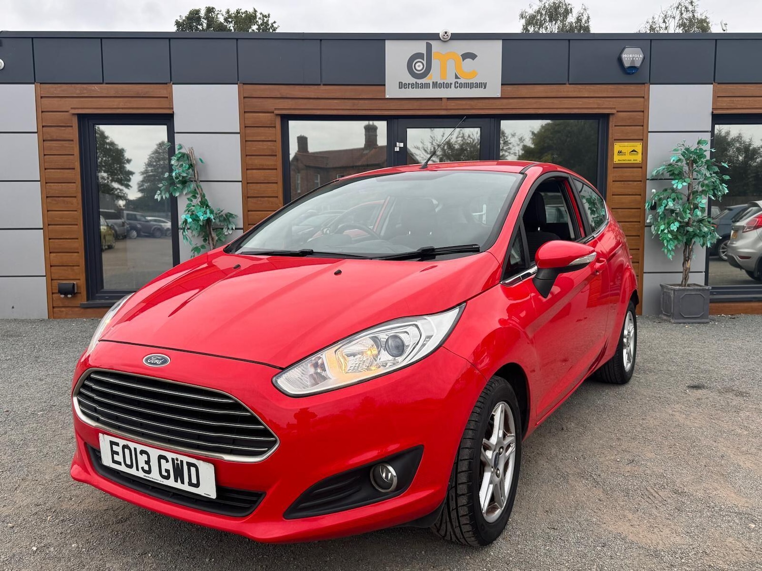 Used Ford Fiesta 2013 for sale - 76032128: Photo 1
