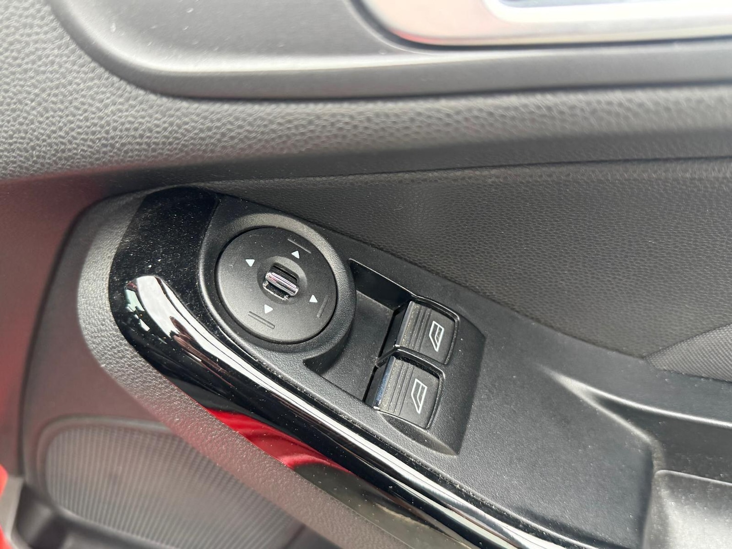 Used Ford Fiesta 2013 for sale - 76032128: Photo 14