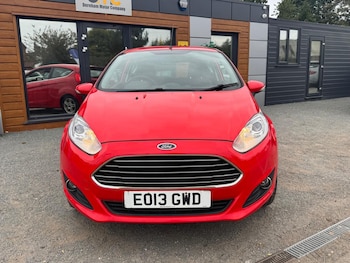 Used Ford Fiesta 2013 for sale - 76032128: Photo 2