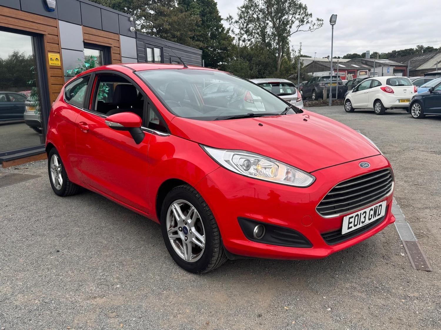 Used Ford Fiesta 2013 for sale - 76032128: Photo 3