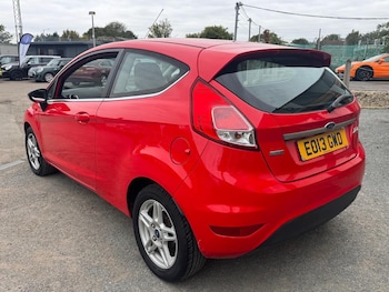 Used Ford Fiesta 2013 for sale - 76032128: Photo 4