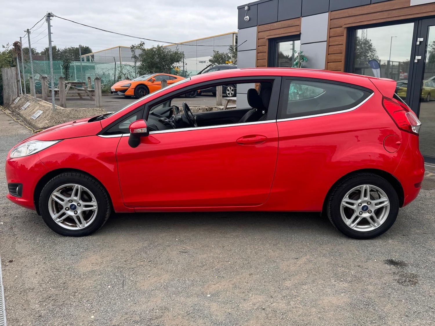 Used Ford Fiesta 2013 for sale - 76032128: Photo 5