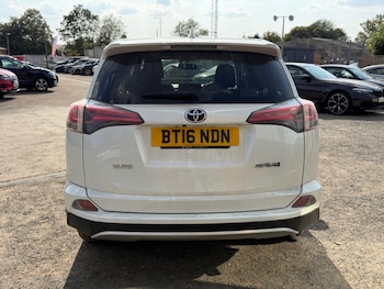 Used Toyota RAV4 2016 for sale - 79362072: Photo