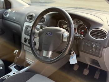 Used Ford Focus 2011 for sale - 79533436: Photo