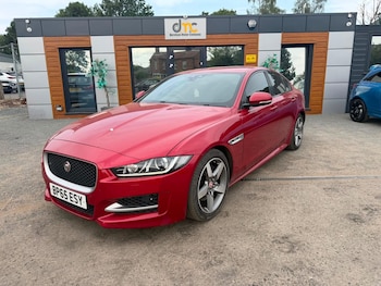 Used Jaguar XE 2016 for sale - 79107255: Photo
