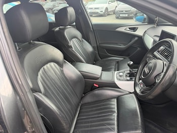 Used Jaguar XE 2016 for sale - 79107255: Photo