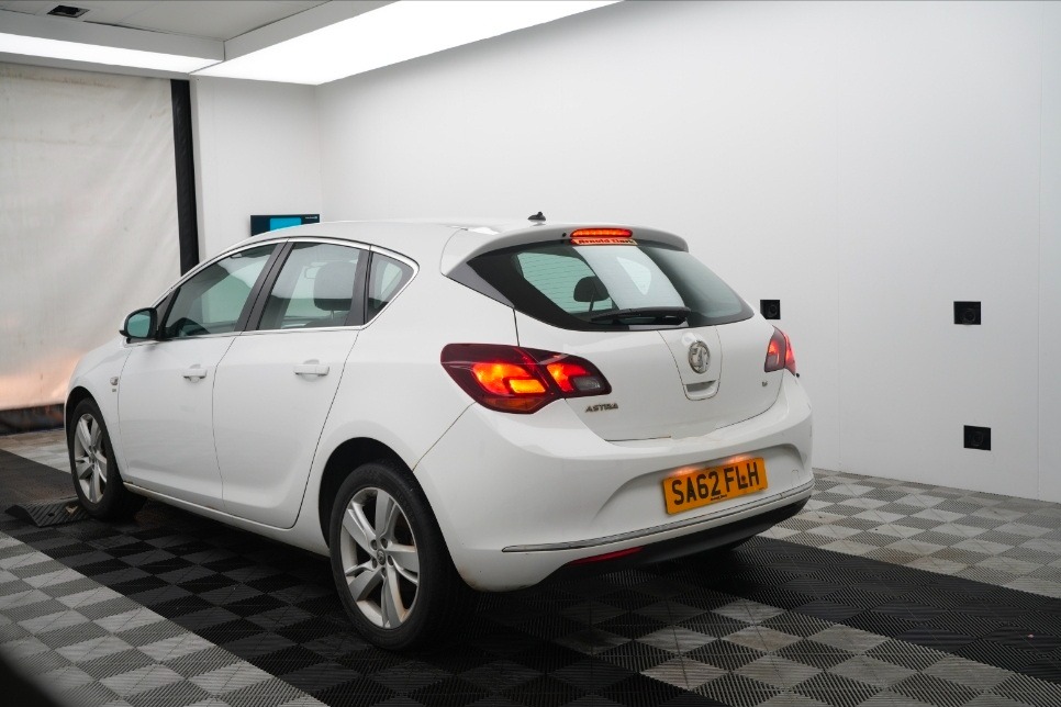 Used Vauxhall Astra 2012 for sale - 77502954: Photo 7