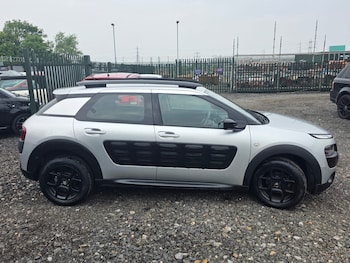 Used Citroen C4 Cactus 2016 for sale - 76490880: Photo