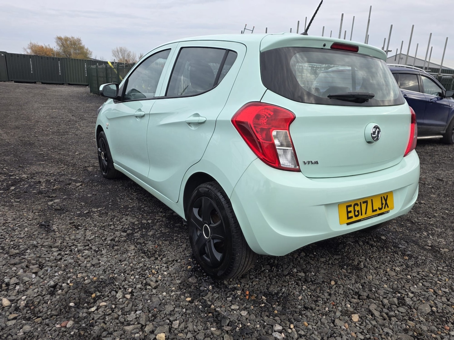 Used Vauxhall Viva 2017 for sale - 76785368: Photo 2