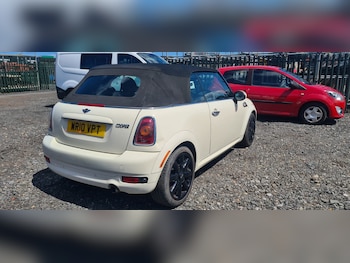 Used MINI Convertible 2010 for sale - 76490972: Photo