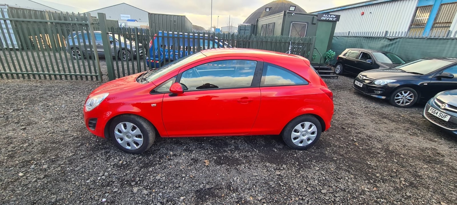 Used Vauxhall Corsa 2013 for sale - 76536942: Photo 2