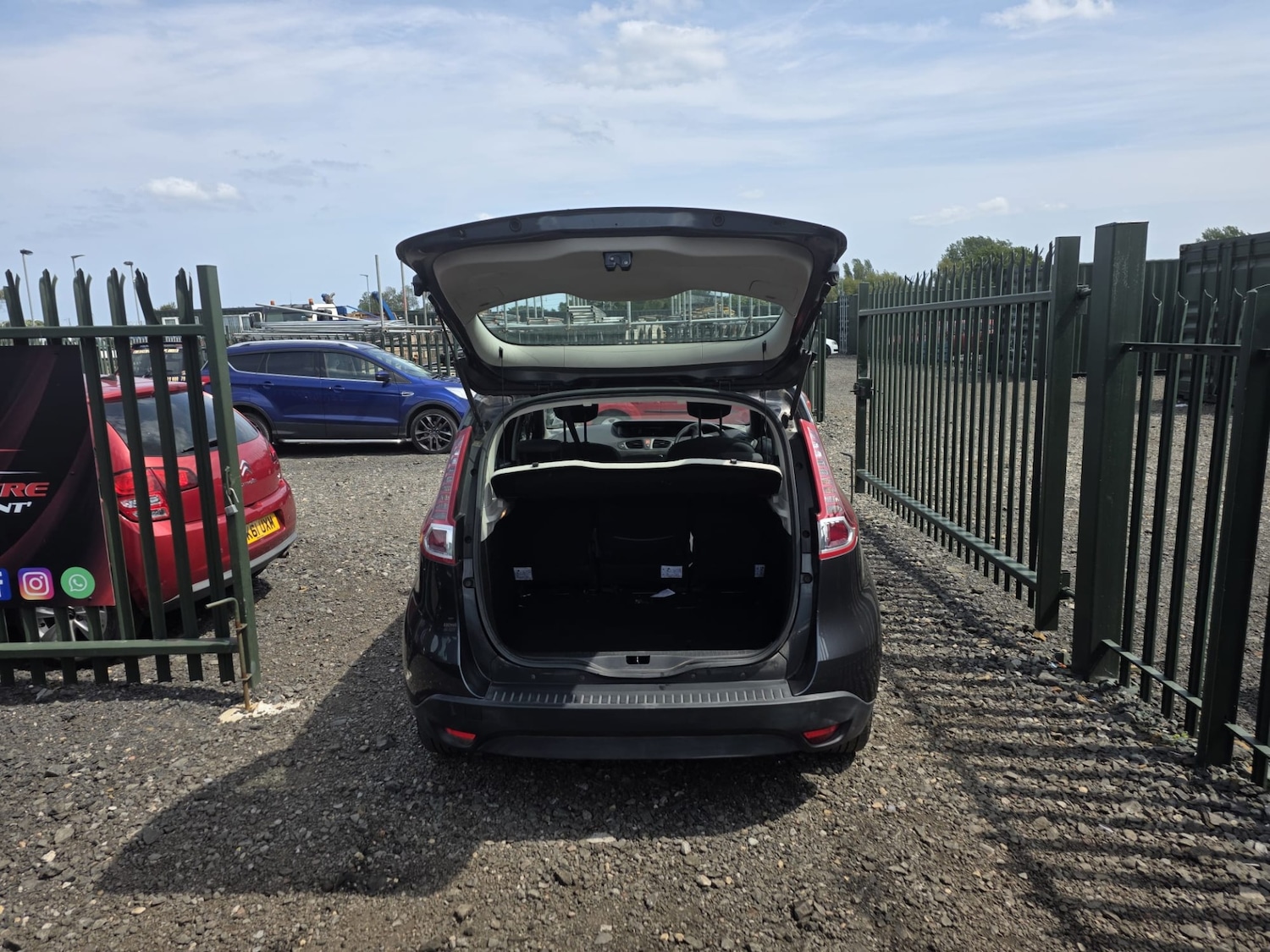 Used Renault Scenic 2011 for sale - 77718941: Photo 4