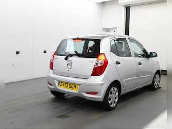 Used Hyundai i10 2013 for sale - 77601966: Photo