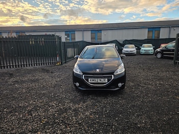 Used Peugeot 208 2012 for sale - 76778435: Photo