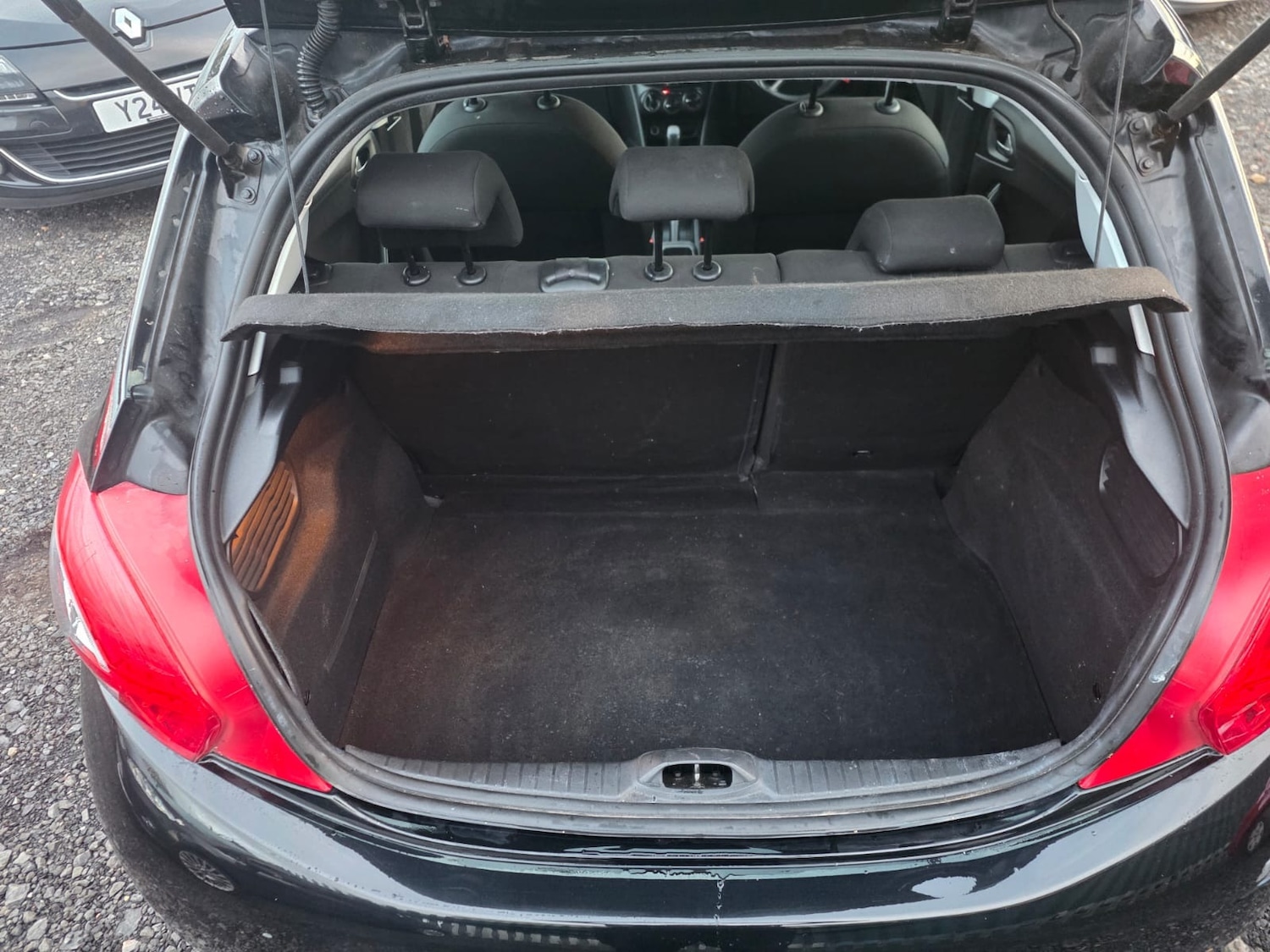 Used Peugeot 208 2012 for sale - 77213768: Photo 14