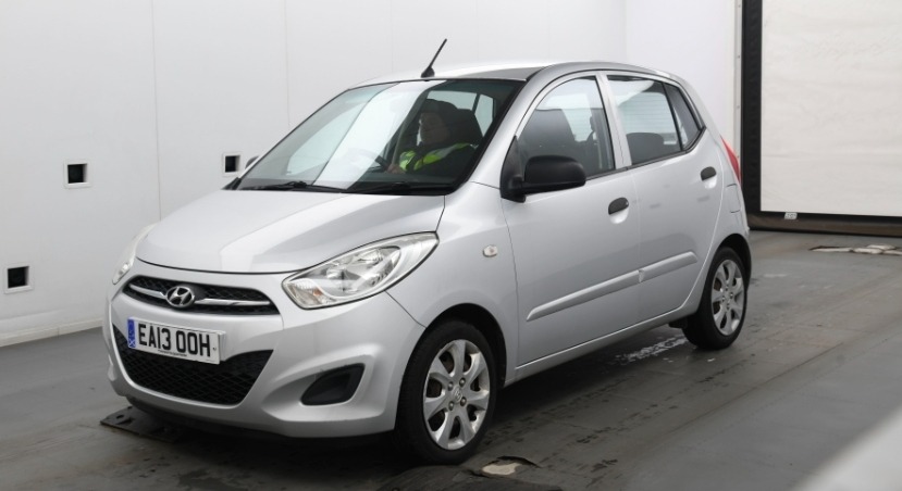Used Hyundai i10 2013 for sale - 77798645: Photo 2