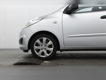 Used Hyundai i10 2013 for sale - 77798645: Photo