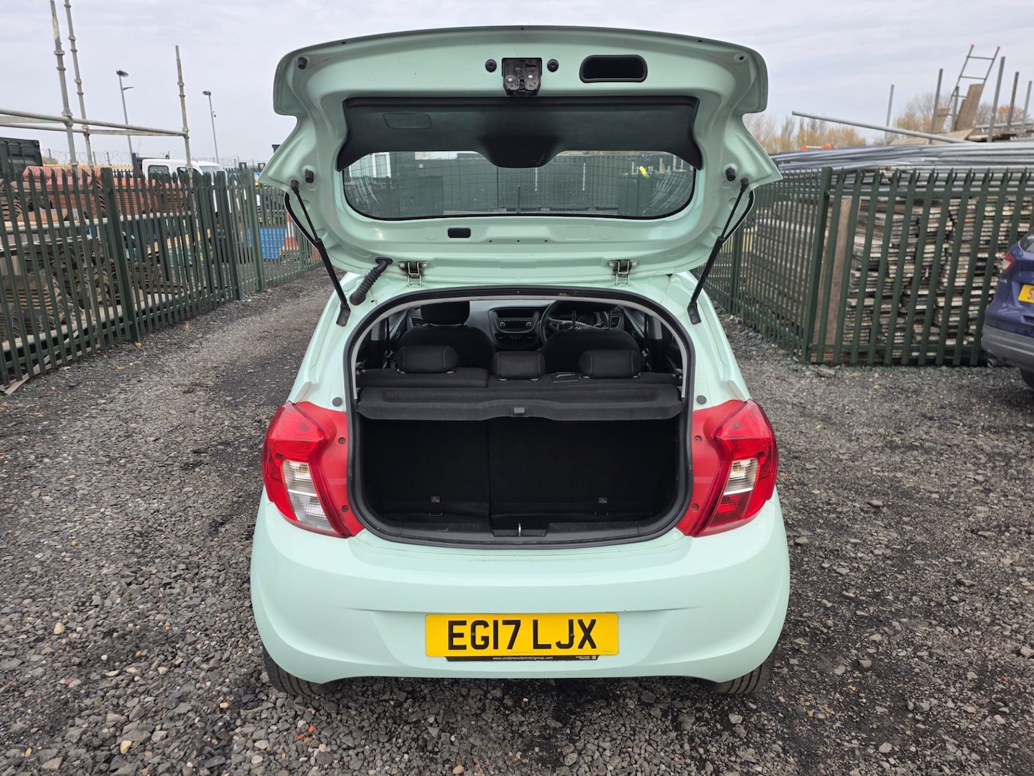 Used Vauxhall Viva 2017 for sale - 76651008: Photo 9