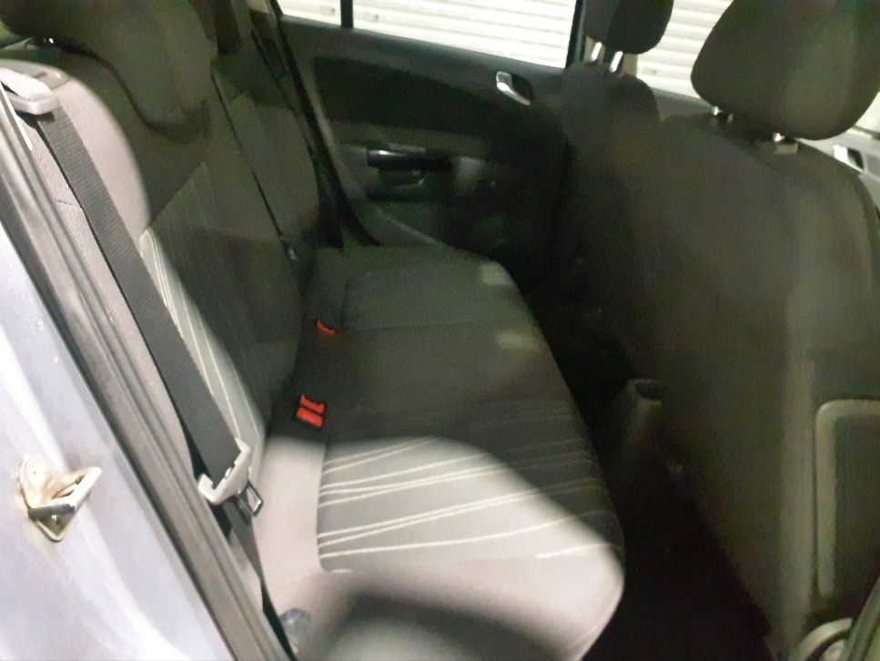 Used Vauxhall Corsa 2007 for sale - 77213794: Photo 14