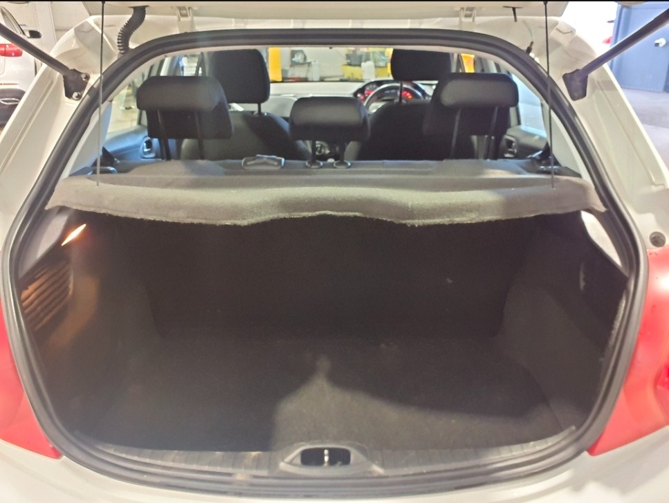 Used Peugeot 208 2013 for sale - 77896809: Photo 10