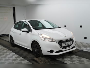 Peugeot 208 feature image