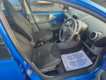 Used Peugeot 107 2010 for sale - 78782790: Photo
