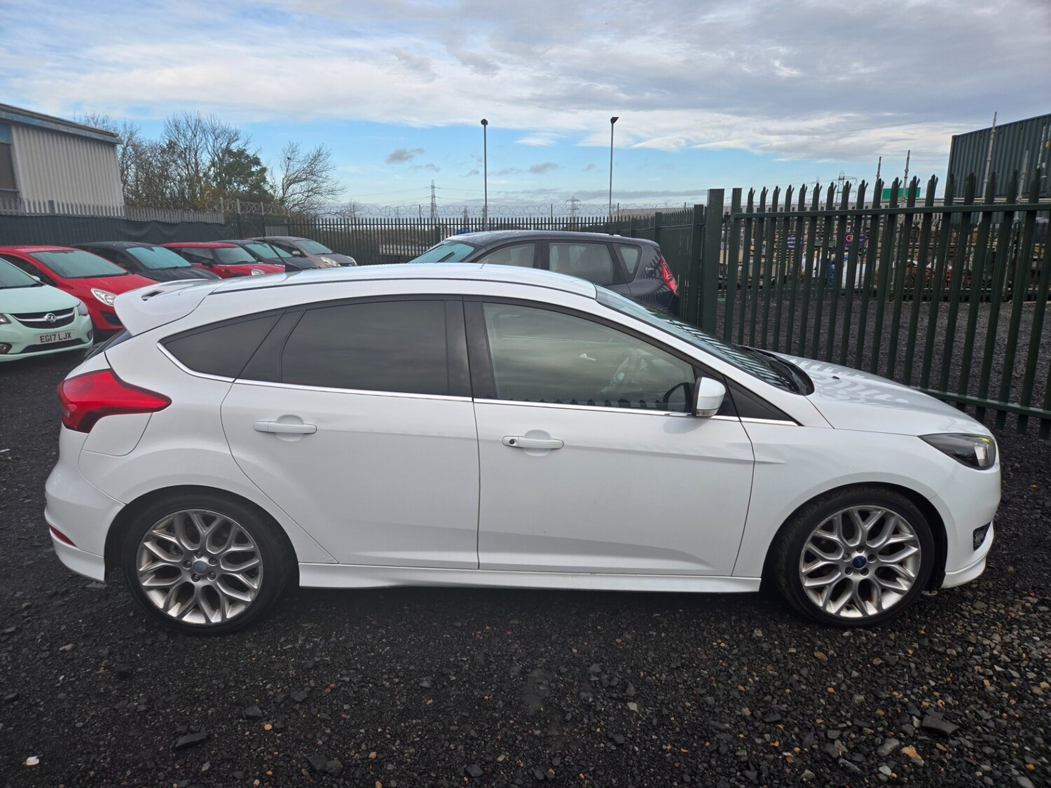 Used Ford Focus 2015 for sale - 76542530: Photo 8