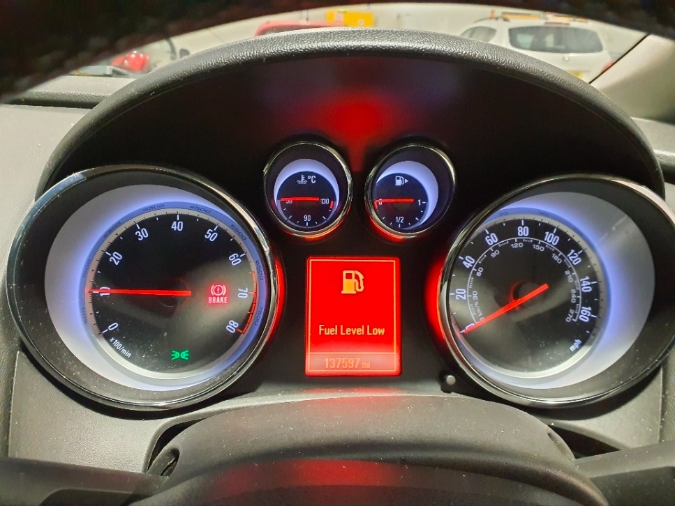 Used Vauxhall Astra 2012 for sale - 77601867: Photo 7