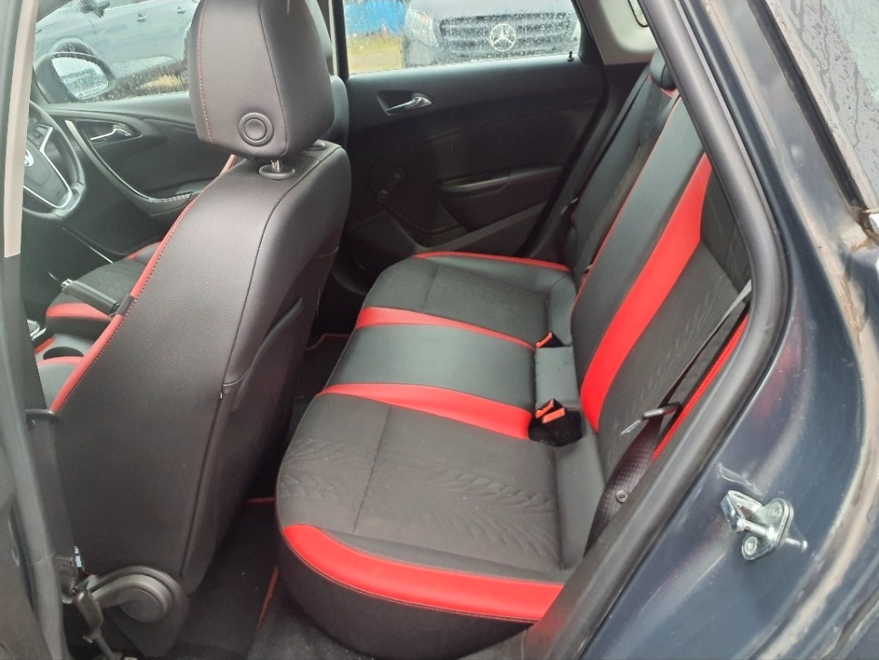 Used Vauxhall Astra 2013 for sale - 78028294: Photo 11