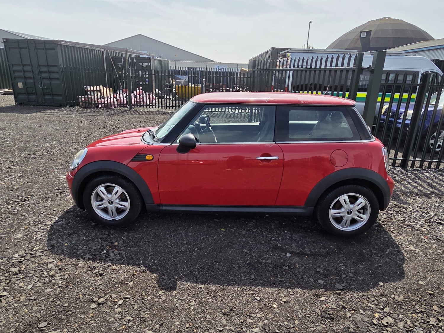 Used MINI Hatch 2009 for sale - 76491040: Photo 2