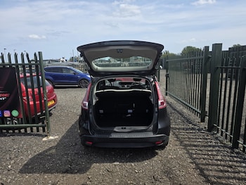 Used Renault Scenic 2011 for sale - 76491265: Photo