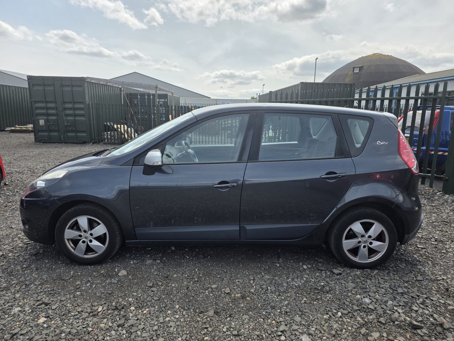 Used Renault Scenic 2011 for sale - 76491265: Photo 8