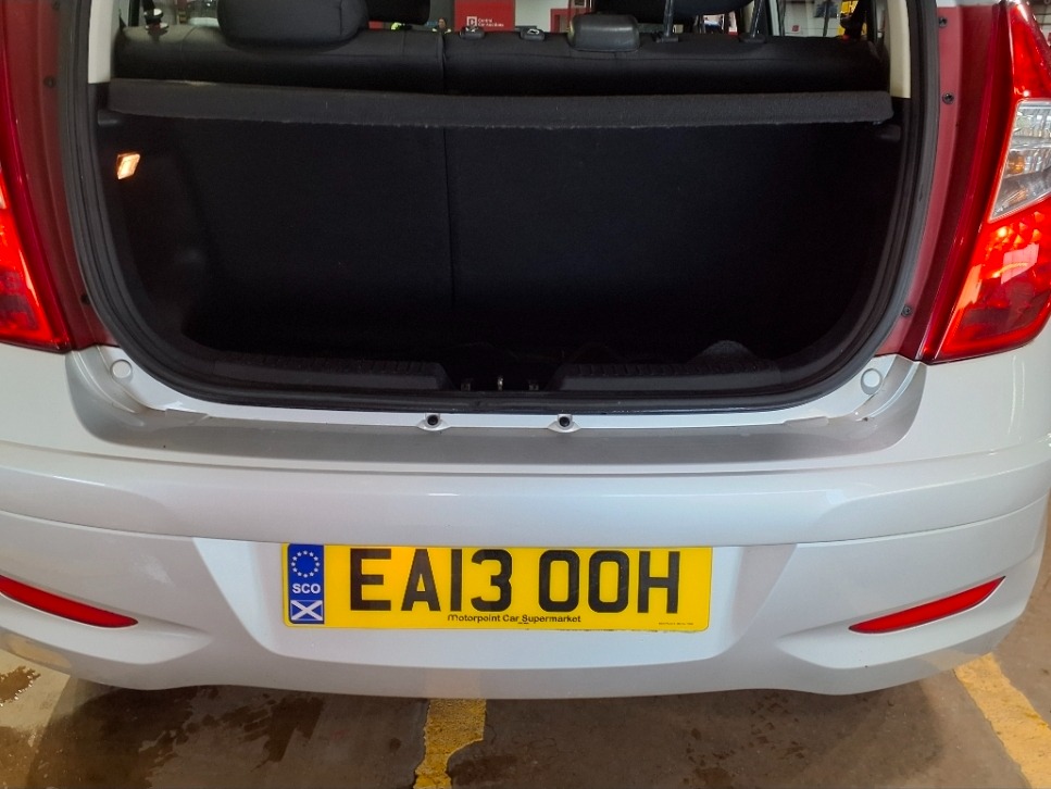 Used Hyundai i10 2013 for sale - 76951453: Photo 13