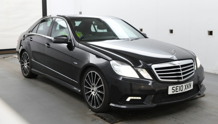Used Mercedes-Benz E Class 2010 for sale - 77213799: Photo 2