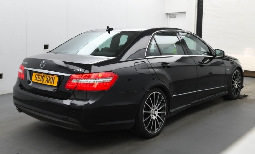 Used Mercedes-Benz E Class 2010 for sale - 76951450: Photo 4