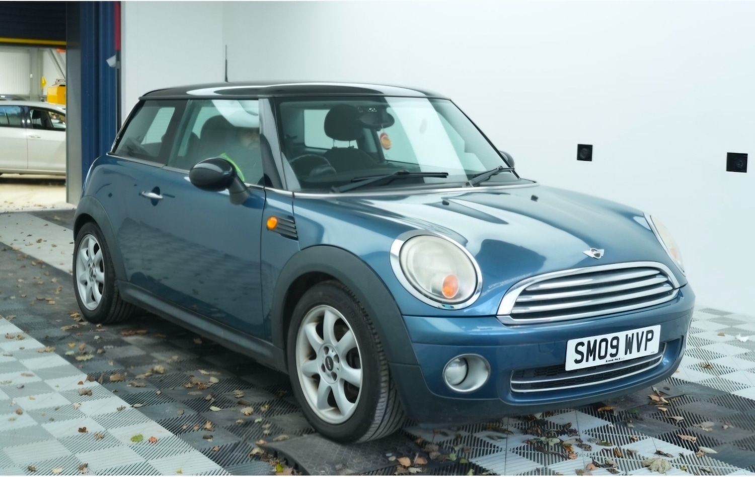 Used MINI Hatch 2009 for sale - 76778428: Photo 1