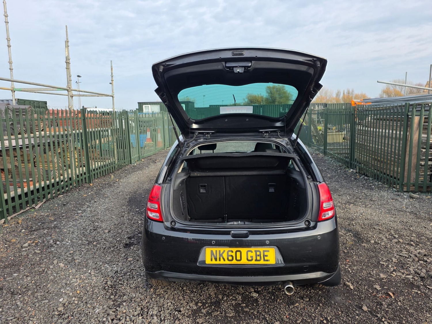 Used Citroen C3 2010 for sale - 76490854: Photo 9