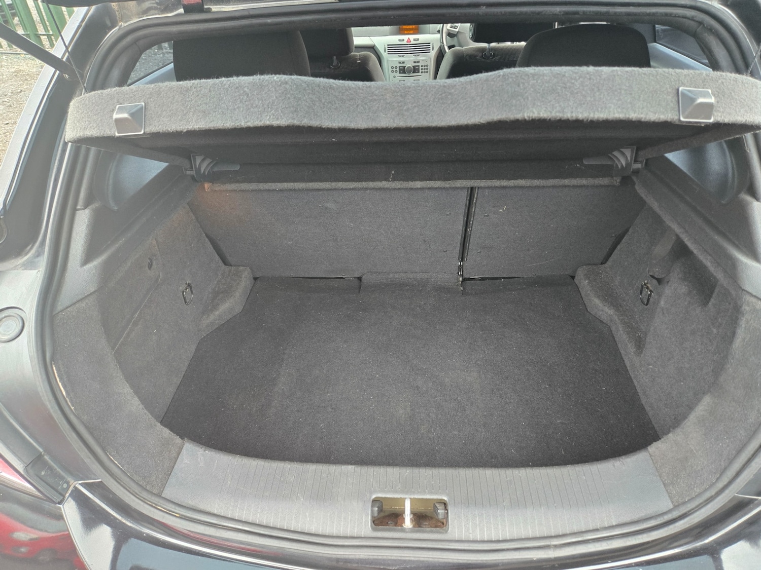 Used Vauxhall Astra 2010 for sale - 76491835: Photo 12