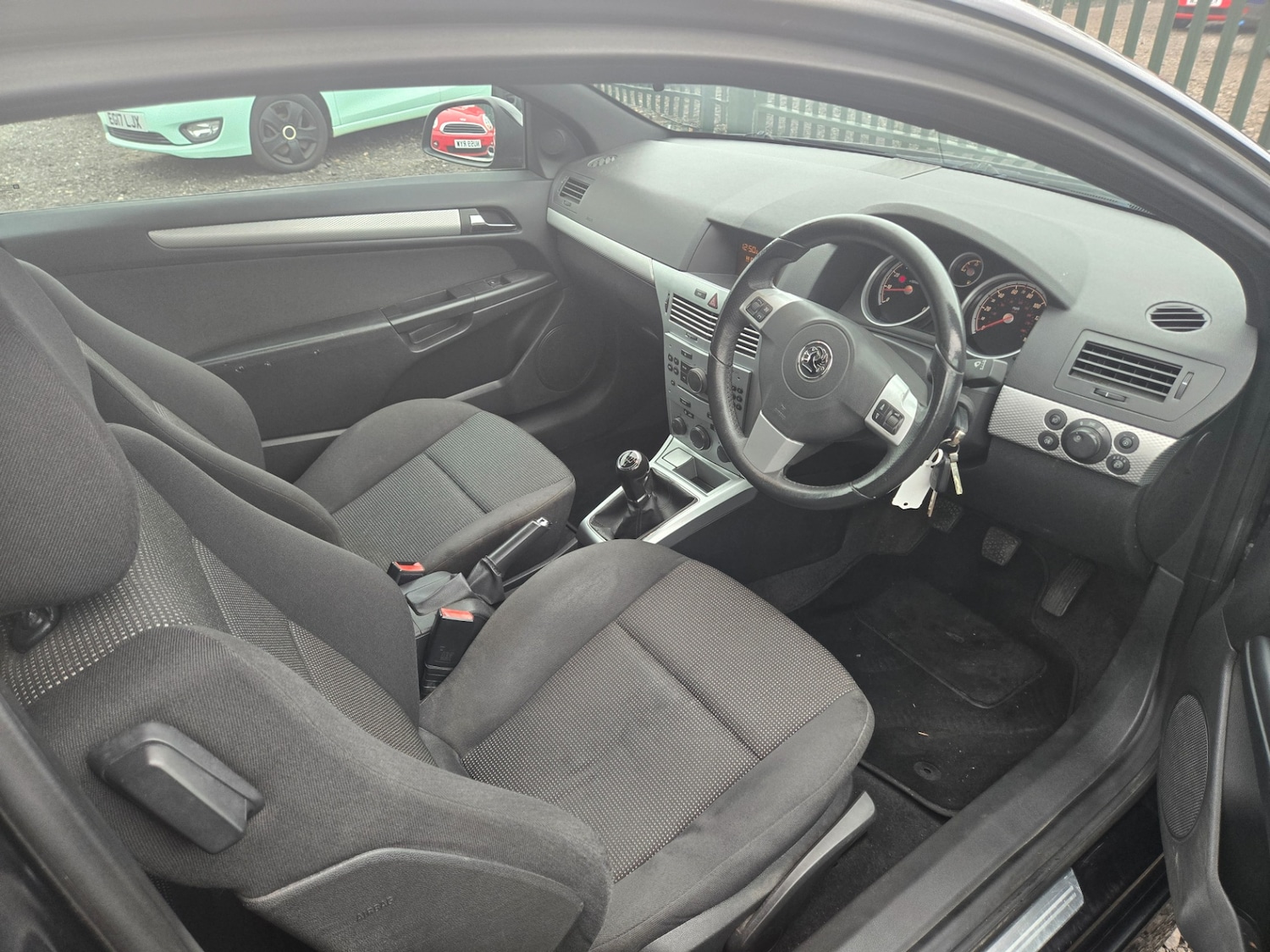 Used Vauxhall Astra 2010 for sale - 76491835: Photo 9