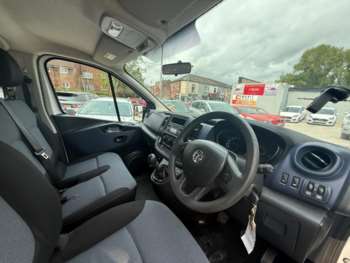 Used Vauxhall Vivaro 2015 for sale - 74750924: Photo