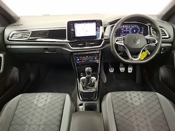 Used Volkswagen T-Roc 2022 for sale - 75718750: Photo